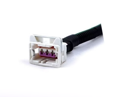 تصویر از سوکت سه فیش همه کاره بلند